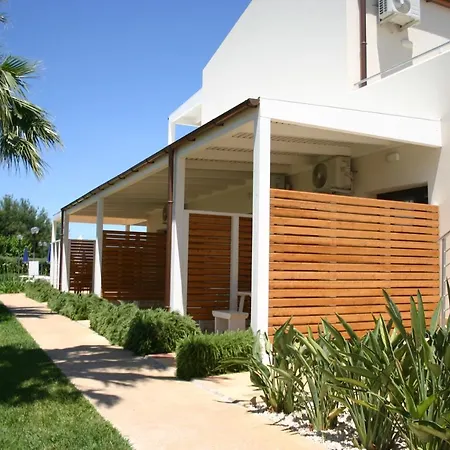 Oasi Guzzetta Hotel&case Vacanze 4* Marsala