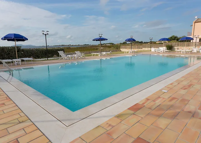 Oasi Guzzetta Hotel&case Vacanze 4*
