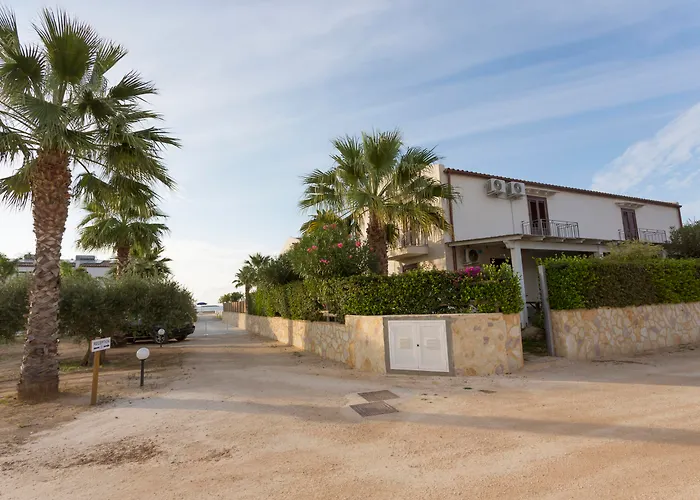 Oasi Guzzetta Hotel&case Vacanze 4* Marsala
