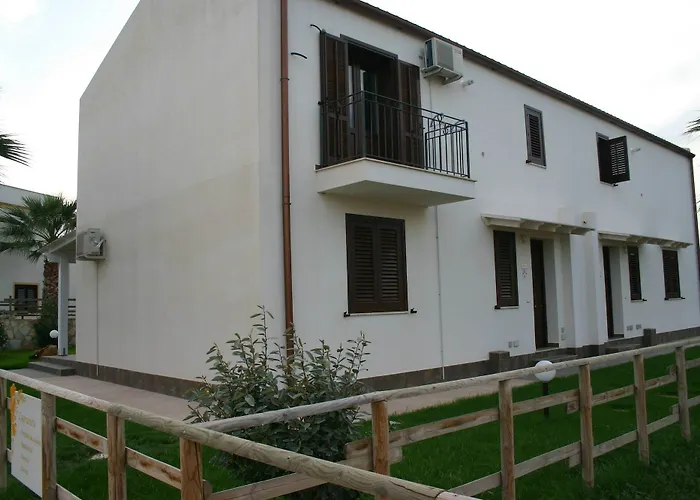 Oasi Guzzetta Hotel&case Vacanze